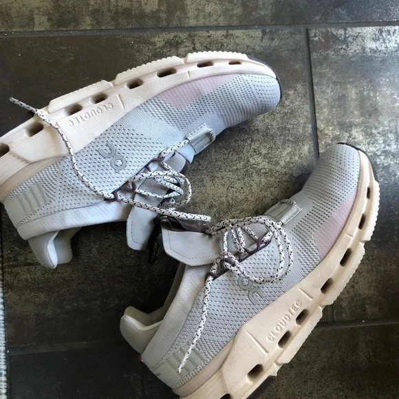 On Running Women's Cloudnova Sneakers - Gray and Soft pink eggshells - Picture 8 of 10